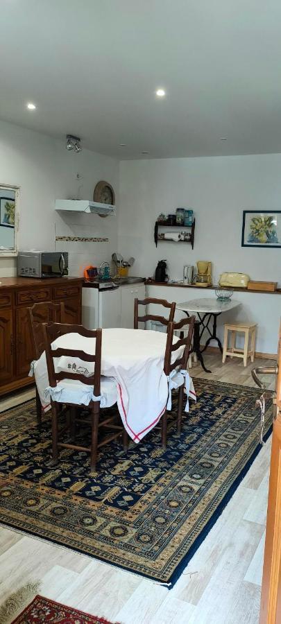 Le Gite De Lili Acquigny Buitenkant foto